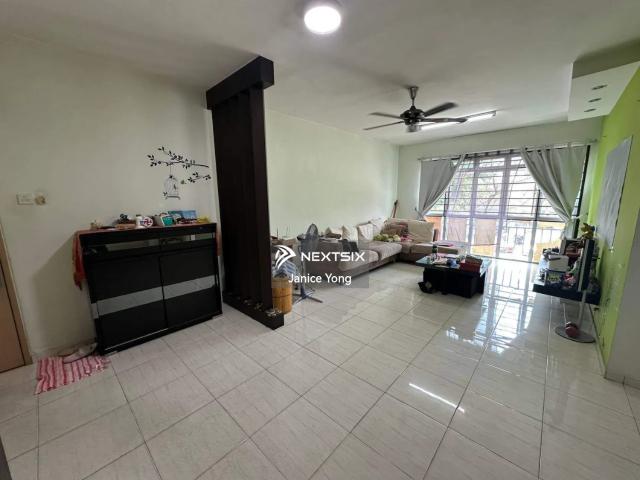 Very Good Condition, Convenient Location