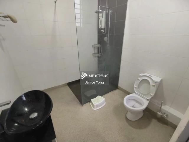 Very Good Condition, Convenient Location