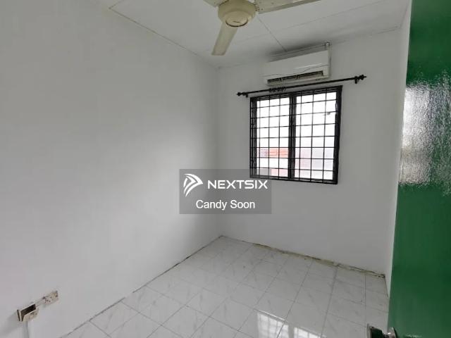 Very Good Condition, Convenient Location