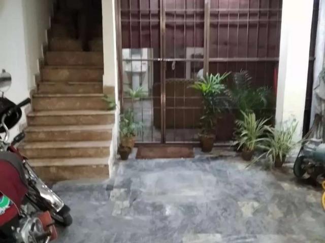 Very good location and affordable rent Lahore Cavalry Ground ID 56176
