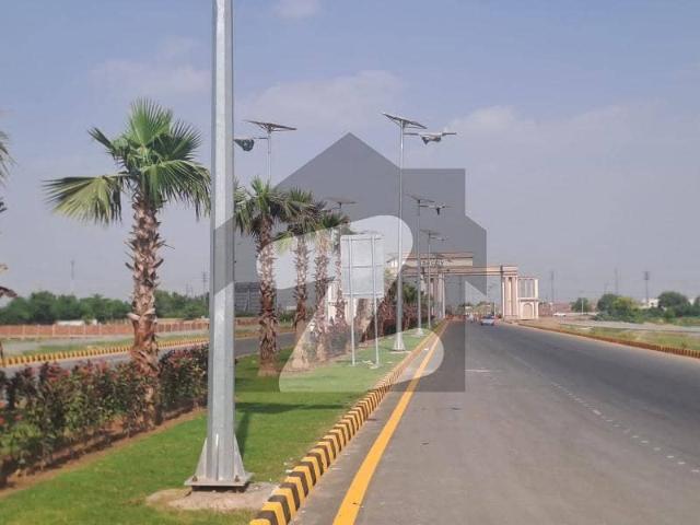 Very Hot Location Plot With Very Responsible Price Near To Main Chnab 200 Feet Road