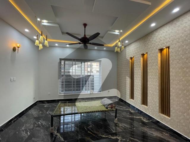 Very Low Price | 10 Marla Owner Built House For Sale | Bahria Town Phase 8 Rawalpindi Bahria Town Phase 8 Sector F 1