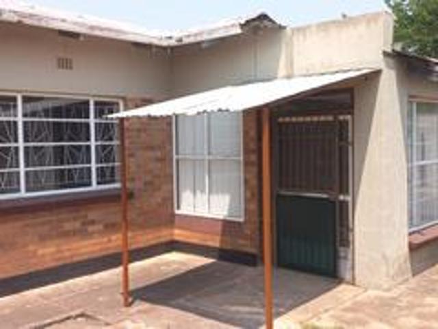 very spacious house situated in vent.