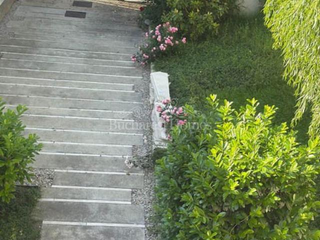 Very Special Three Bedroom House With Rose Garden Piata Romana, Downtown