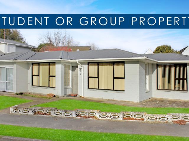 Very Tidy Four Bedroom Student Accommodation