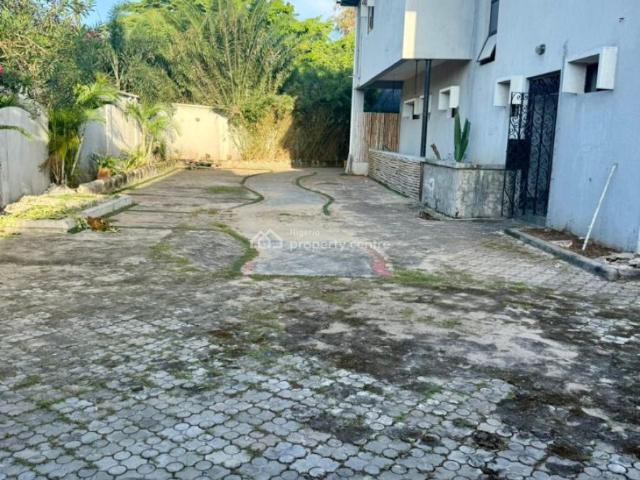 Very Urgent Property On 480 Sqm Plot
