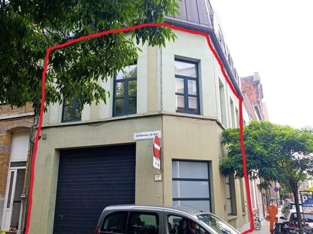 Verzorgd appartement met garage en zicht op het Krugerpark