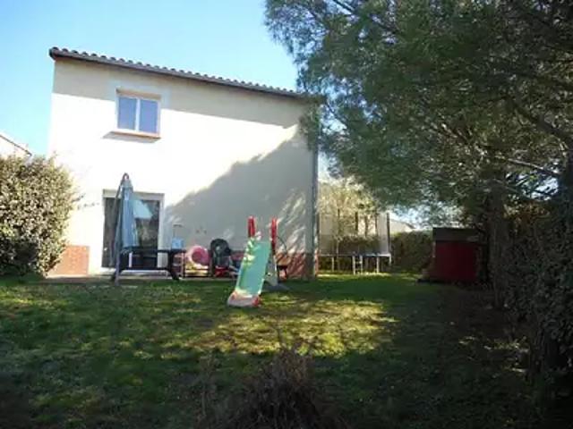 Verdun sur Garonne 82600 Achat / Vente maison 4 pièces t4 au dernier étage parking