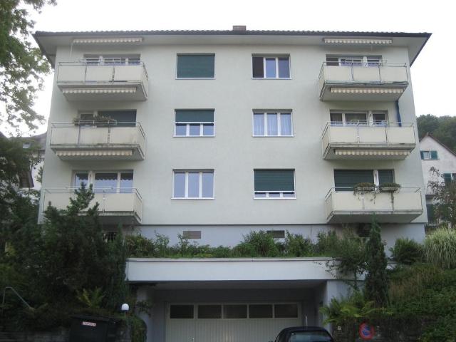 Verfügbarer Parkplatz in Ennetbaden