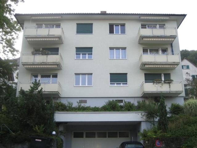 Verfügbarer Parkplatz in Ennetbaden