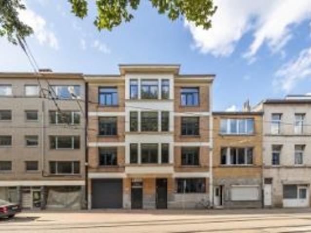 VERGUND STUDENTENCOMPLEX MET 20 UNITS