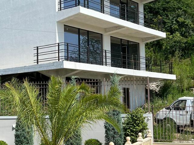 Верхнеимеретинская Бухта п, Адлеровский р н, Белореченский пер,11