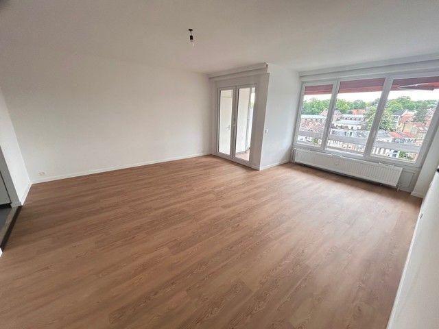 Verhuur appartement 1 kamer, 60.8m²