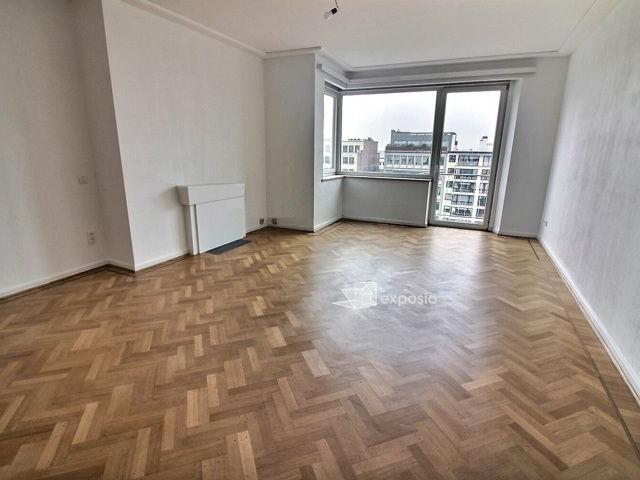 Verhuur appartement 3 kamers, 137m²