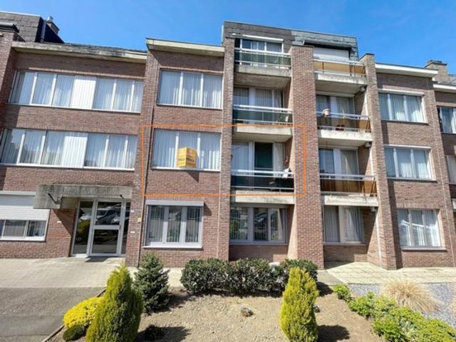 verhuurd app. met 2 slpk en garagebox aan de stadsrand