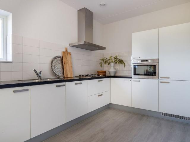 Verhuurd onder voorbehoud: Boschring 61