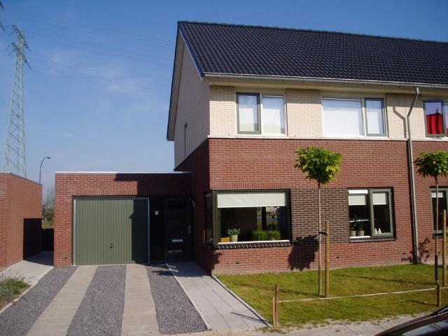 Verhuurd onder voorbehoud: Ulemar 44