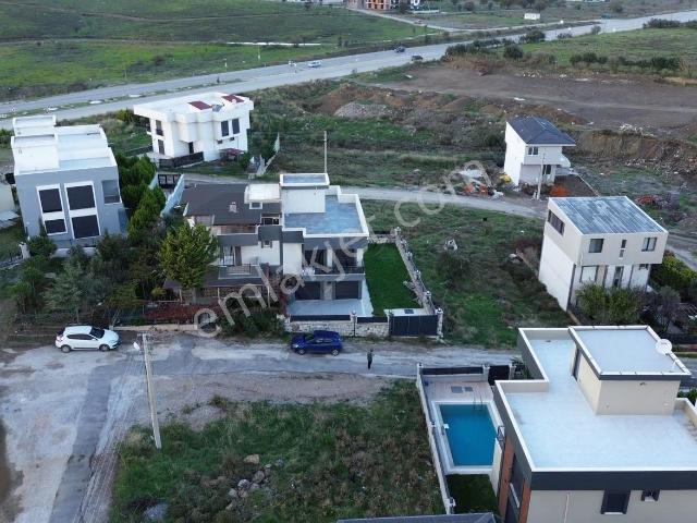 Veri'den Akarca'da 4+1 Sıfır Önü Açık Villa !