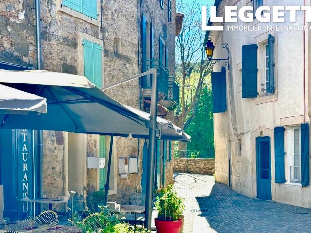 Véritable coup de cœur – maison de caractère 5 chambres avec jardin et vue rivière dans village prisé