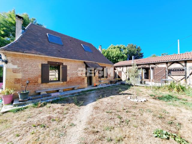 Véritable Périgourdine de plain pied, 5 chambres, combles a