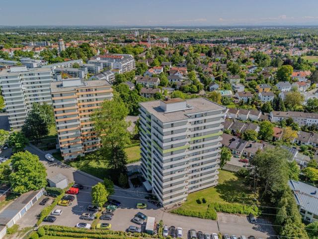 Verkauf gegen Gebot renovierungsbedürftige 4 Zimmer Wohnung