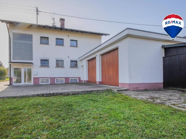 Verkauf im Angebotsverfahren Gepflegtes 3 Familienhaus in ruhiger Lage in Rheinheim