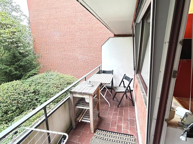 Verkauf 1 Zimmer Eigentumswohnung/ Balkon/ lichtdurchflutet/ Fahrstuhl/ als Renditeobjekt oder als Eigenheim / zurzeit möbliert vermietet