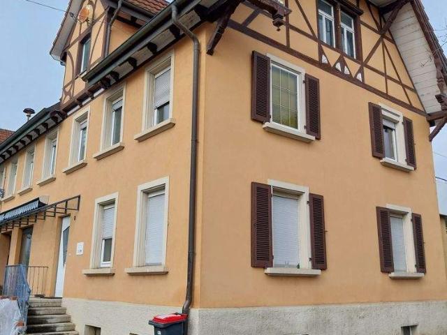 Verkauf 2 Familienhaus mit gut vermieteter Gewerbeeinheit in Böhringen