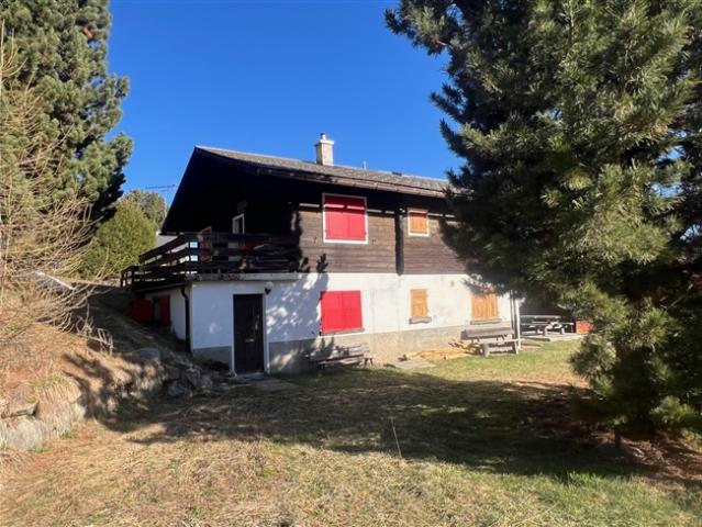 Verkaufsmöglichkeit in La Tzoumaz vierzimmerigem Doppelhaushaus in einer ruhigen Gegend