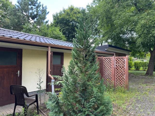 Verkehrsgünstiges Wohnbaugrundstück für acht Wohneinheiten in Mahlsdorf Süd