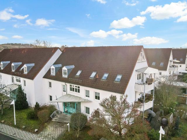 Vermietete Eigentumswohnung im beliebten Hoppbergsblick/Seeben inklusive Tiefgaragenstellplatz, Terrasse und Gartenanteil!