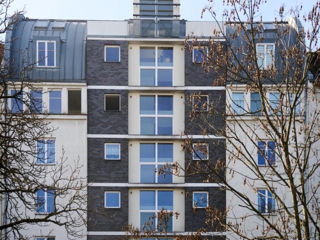 Vermietete, großzügige Dachgeschosswohnung im angesagten Prenzlauer Berg Top Kapitalanlage