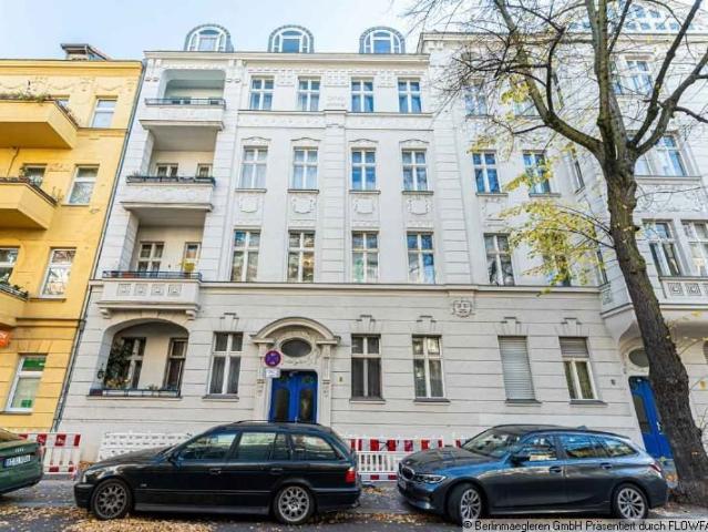 Vermietete 1 Zimmer Altbauwohnung als Kapitalanlage zu verkaufen