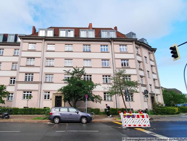 Vermietete 2,5 Zimmer Wohnung im schönen 30er Jahre Bau