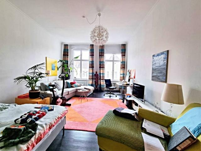 Vermietete 4 Zimmer Altbau Wohnung in der Spree Nähe in Berlin Mitte, OT Alt Moabit!