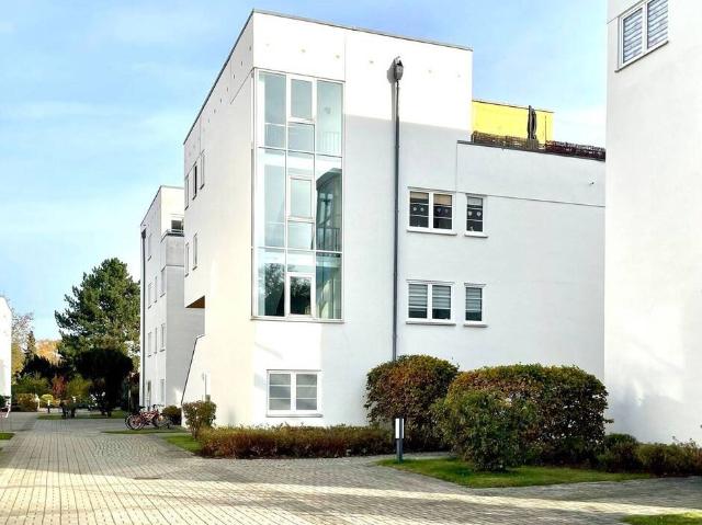 Vermietete 4 Zimmer Dachgeschosswohnung mit Terrasse & familienfreundlich ruhiger Lage!