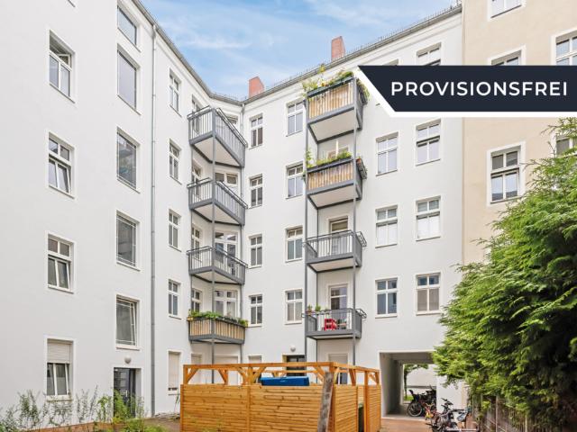 Vermietete 5 Zimmerwohnung mit Wannenbad und Balkon im Stralauer Kiez