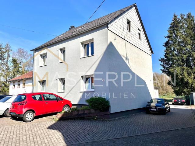 Vermietetes 3 Familienhaus kernsaniert und zentral gelegen