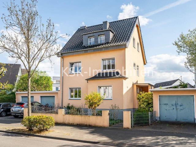 Vermietetes Einfamilienhaus im Herzen von Oberlar!