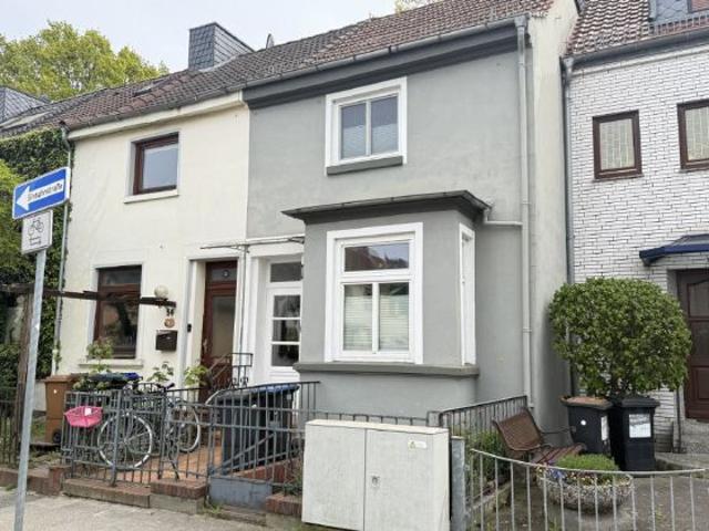 Vermietetes Reihenmittelhaus mit modernisiertem Wohnkomfort nahe Walle