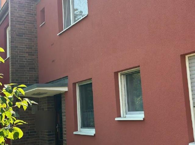 Teilweise vermietetes Reihenmittelhaus als clevere Kapitalanlage in Berlin Spandau