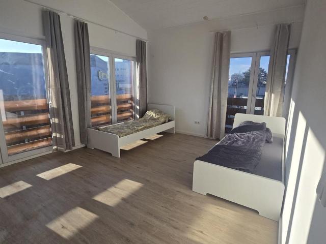 Vermietung einer renovierten, möblierten vier Zimmer Wohnung – ideal als Monteurunterkunft