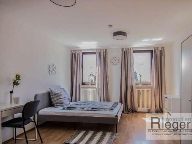 VERMIETUNG: ZUR SOFORTIGEN VERFÜGUNG WE: 17 MODERN MÖBLIERTES 1 ZIMMER APPARTMENT IM HOFER ZENTRUM