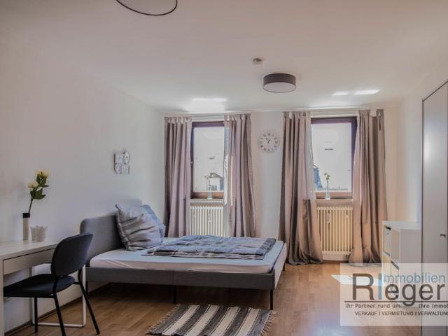 VERMIETUNG: ZUR SOFORTIGEN VERFÜGUNG – WE: 17 – MODERN MÖBLIERTES 1 ZIMMER APPARTMENT IM HOFER ZENTRUM