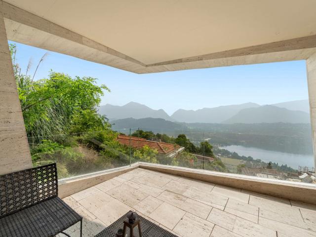 Vernate Residenza Life Golf – Prächtige 4,5 Zimmer Maisonette