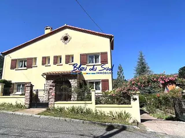 Vernet les Bains 66820 Achat / Vente maison 6 pièces t6 terrasse parking
