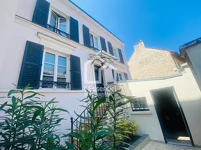 Verneuil sur Seine 78480 Achat / Vente maison 7 pièces t7 au dernier étage terrasse