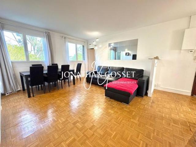 Verneuil sur Seine: Appartement 4 pièces 3ch 72m2