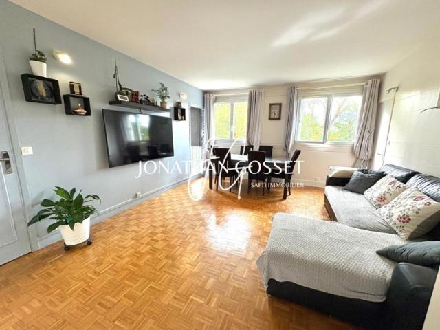 Verneuil sur Seine: Appartement 4 pièces 3ch 72m2