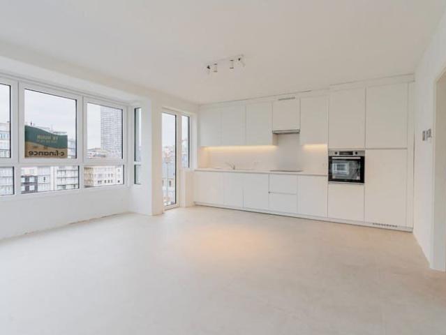 Vernieuwd 3 slaapkamerappartement met open zicht op het Mij